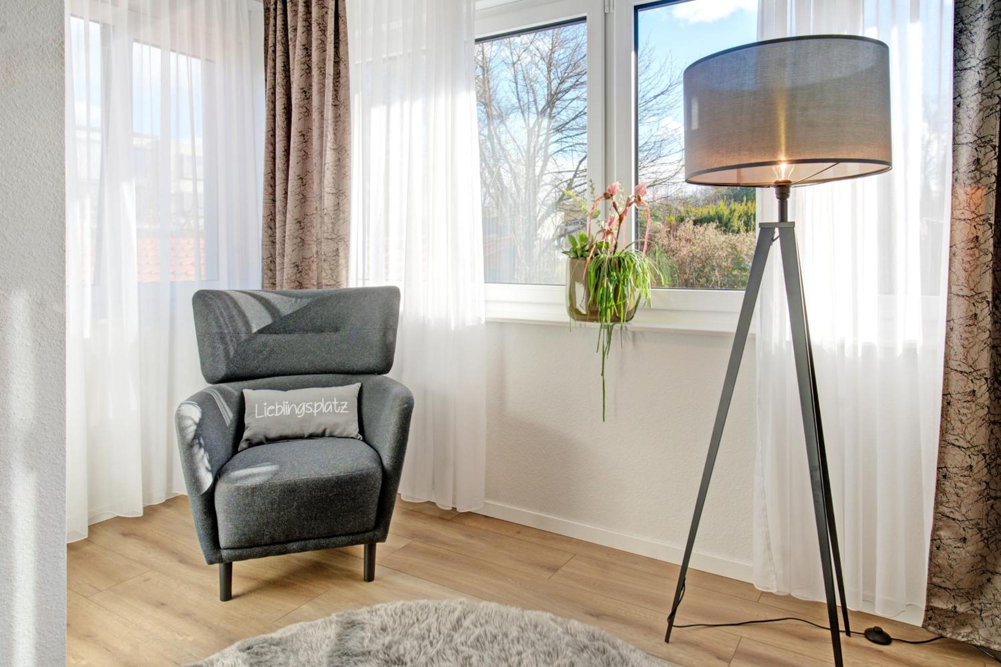 BlumenRaum Ferienwohnung 2 Karlsruhe Zewnętrze zdjęcie